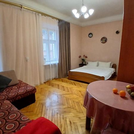 Бюджетная Квартира На Леси Украинки Lviv Exterior photo